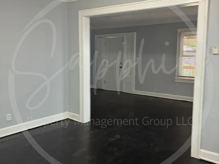 5344 Brooklyn Ave — Photo 9