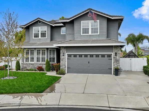 2390 Semillion Ct, Oakdale, CA 95361