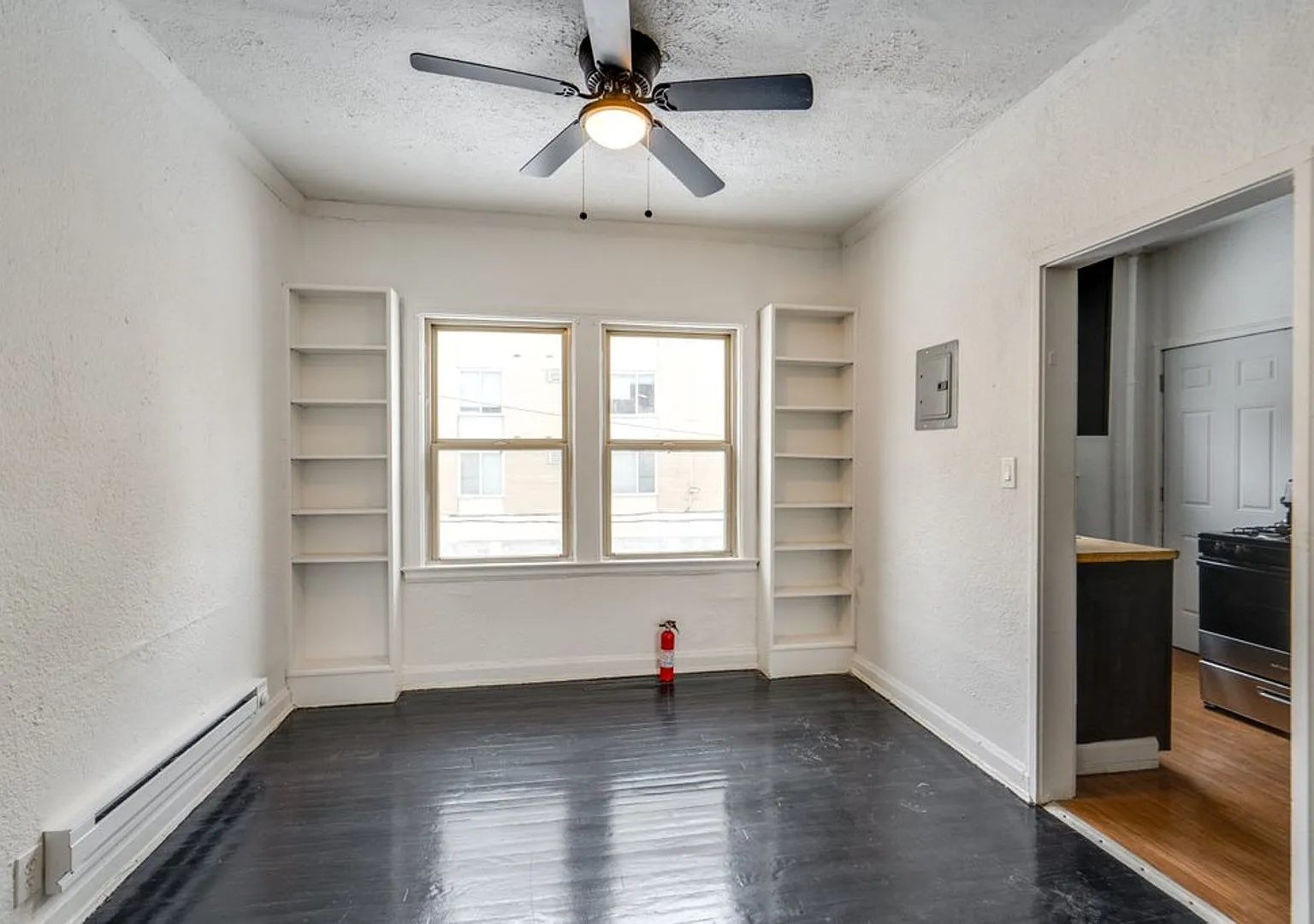 2828 South Moreland Blvd — Photo 4