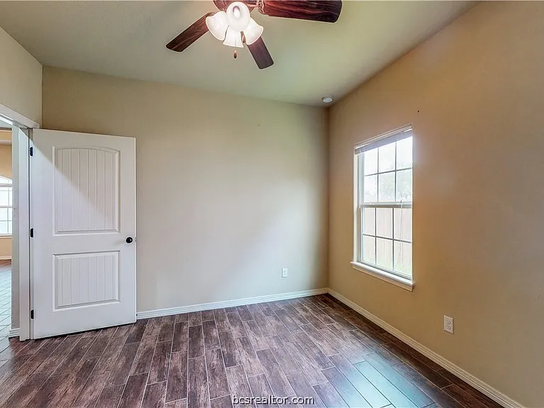 111 Southland St — Photo 21