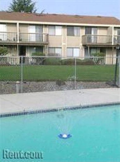 Swimming Pool!!