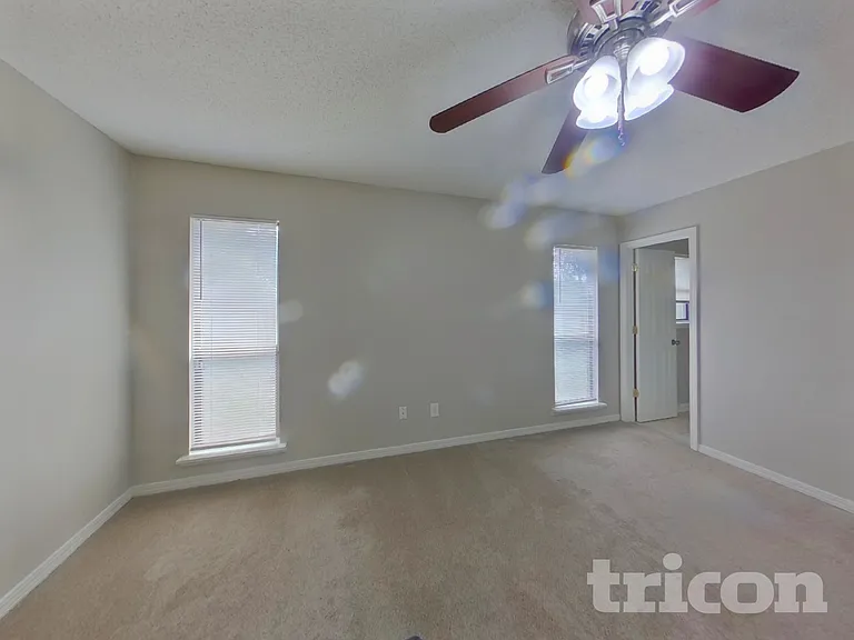 7091 Beechfern Ln S — Photo 8