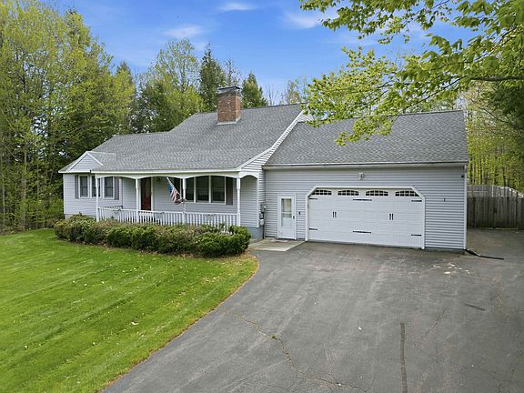 3rd image of 264 Hillcrest Drive