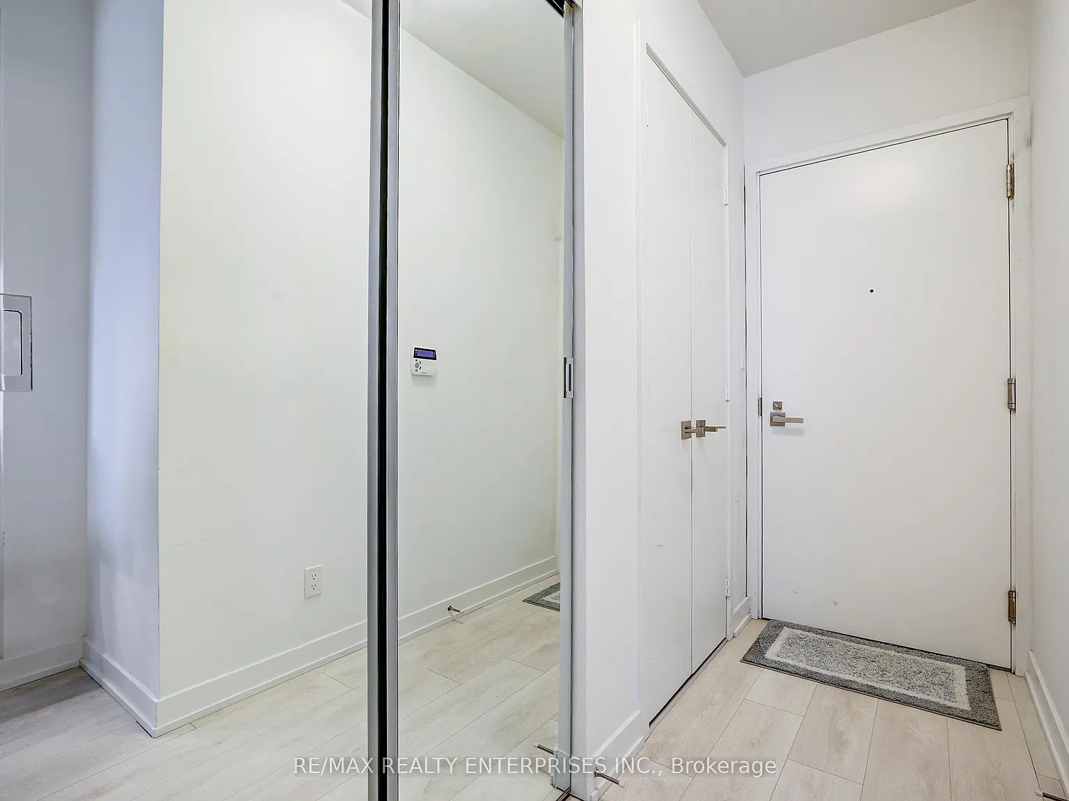 2 bed, $3,250 — Photo 2