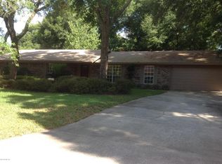 13753 Pleasantview Dr N, Jacksonville, FL 32225