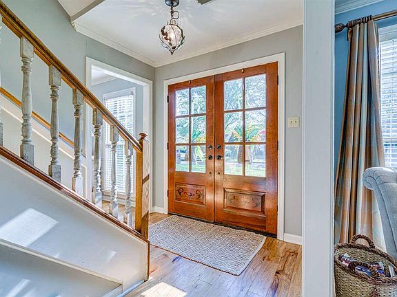 3rd image of 2273 Glenbar Dr