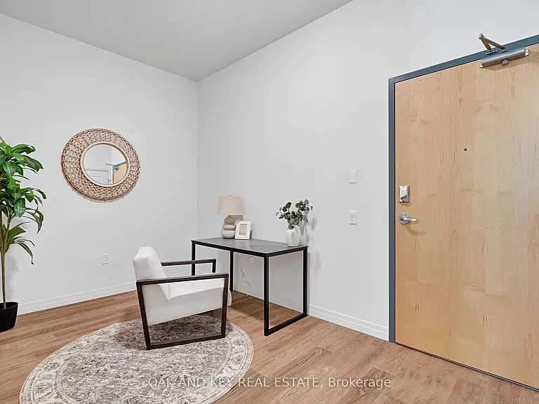 385 Hill St #210 — Photo 6