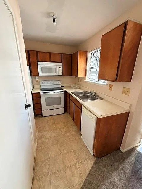 1 bed, 1.0 bath, 564 sqft, $950 — Photo 4