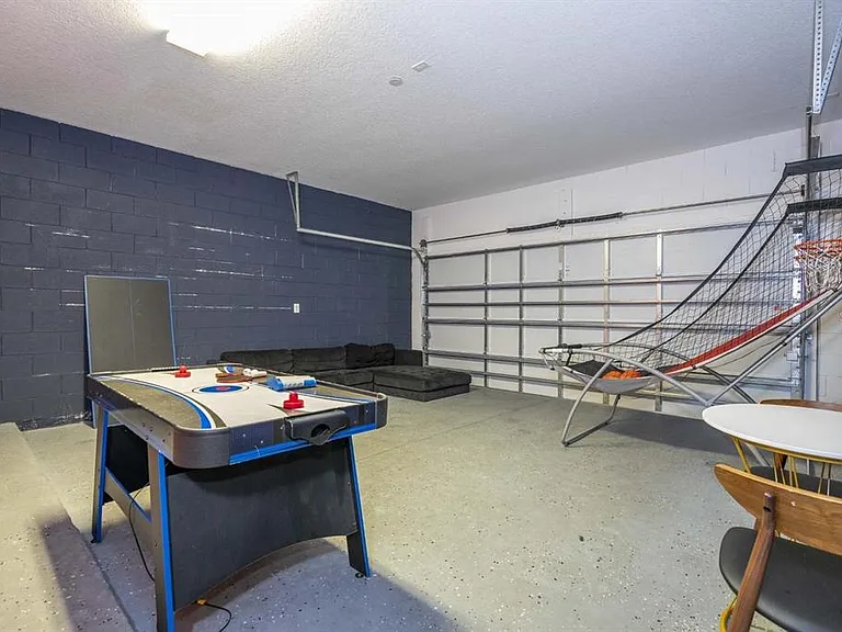 280 Ballo Dr — Photo 31
