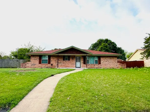 104 Wesley Dr, Desoto, TX 75115