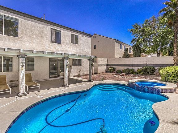 2nd image of 977 Cardelina Ln
