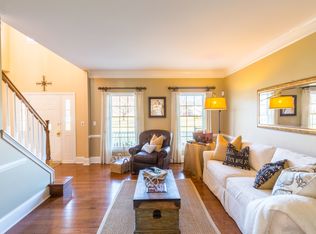 20 Carlton Rd, Flanders, NJ 07836