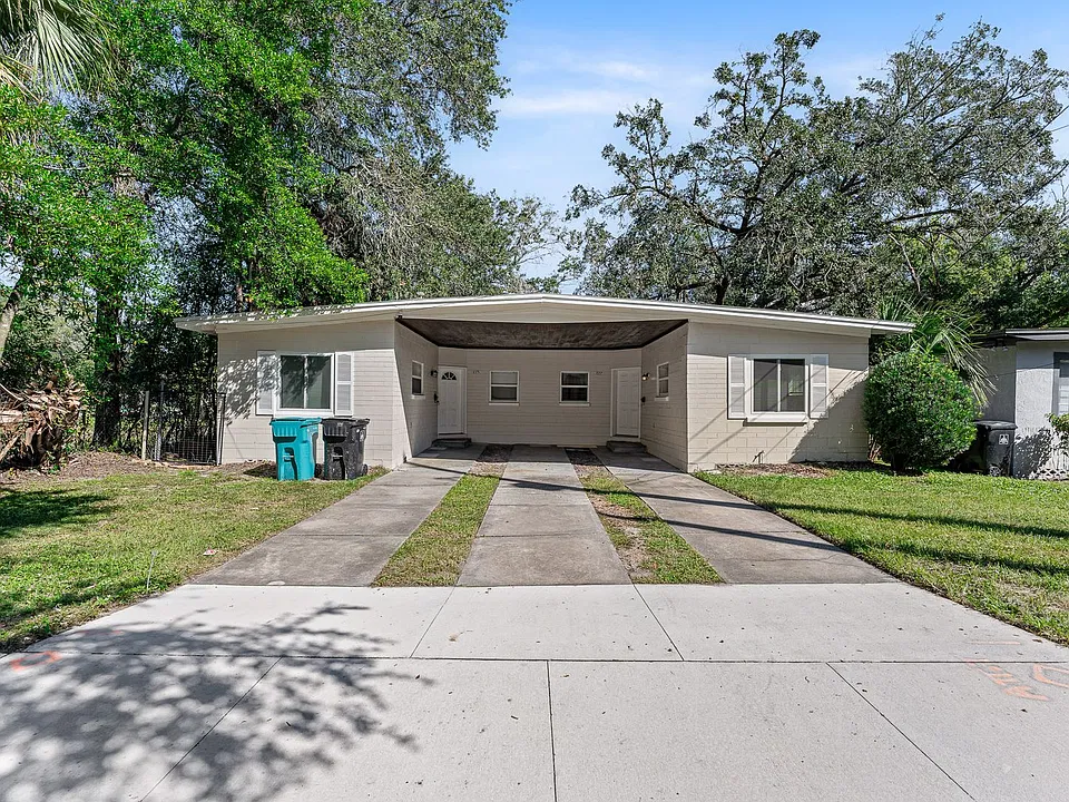 227 S Summerlin Ave #1201