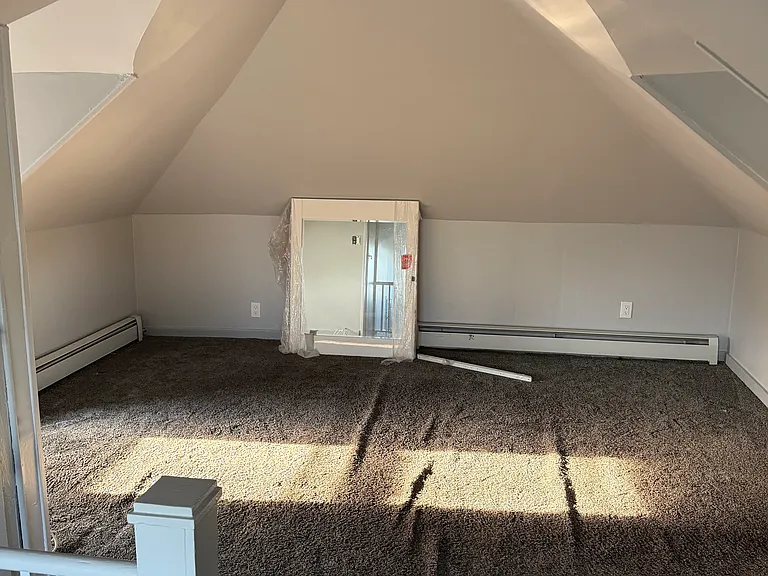 320 Marguerite St #2 — Photo 2