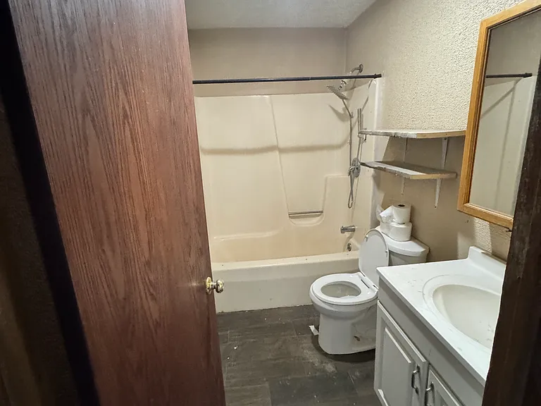 940 S Highland Ave #940 — Photo 4