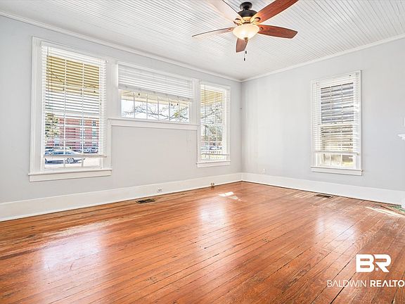 5th image of 1706 McGill Ave