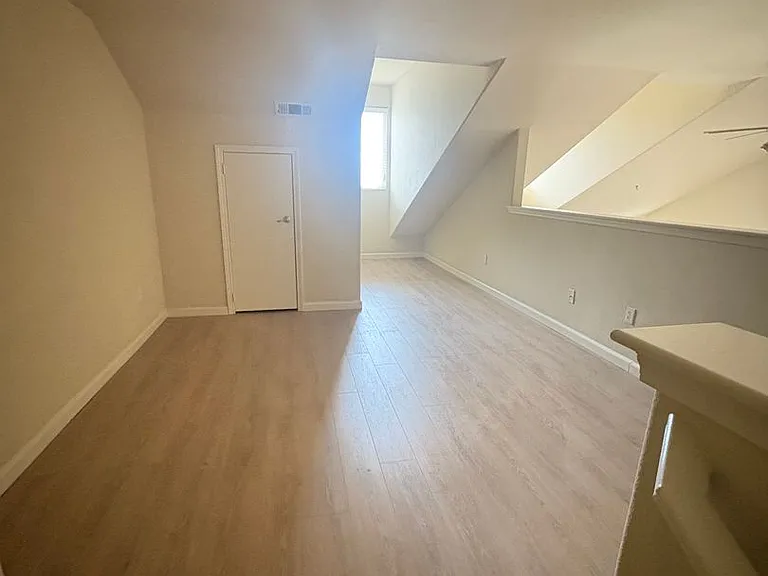 9050 Double R Blvd #124 — Photo 19
