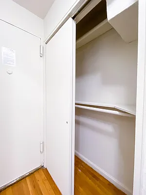 Rented by City Connections Realty | media 12