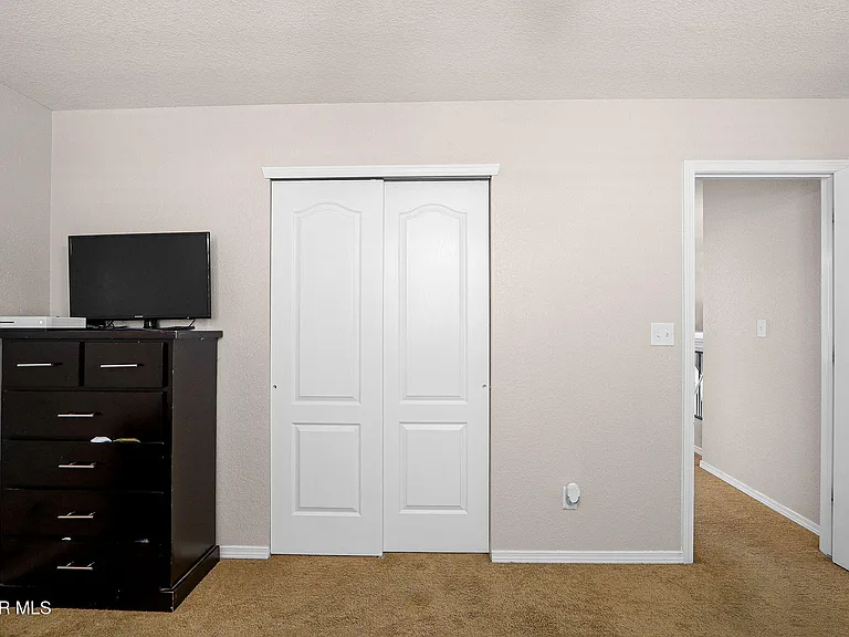 2057 Shreya St — Photo 35