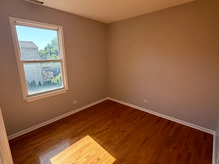 2933 W Wilcox St #2 — Photo 3