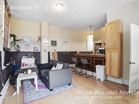 2nd image of 2227 Wheeler St APT 1