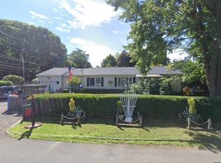 3 Loyola Rd, Elizaville, NY 12523