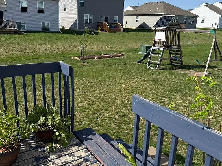 10340 Powell Ave — Photo 3