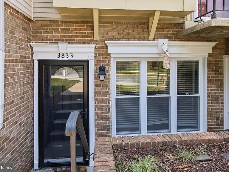 3833 Lansdale Ct #82 — Photo 6