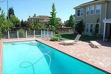 3rd image of 17680 Bentley Dr