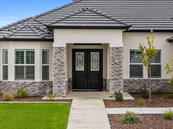 16727 Brookview Ct, Bakersfield, CA 93314