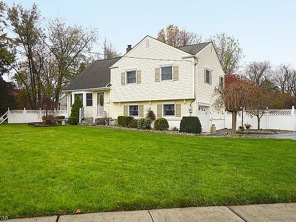 2nd image of 8 Hadler Dr