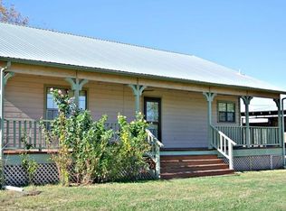 1323 Red Town Rd, Elgin, TX 78621