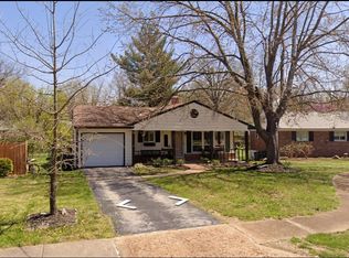 1008 Maeville Dr, Saint Louis, MO 63122