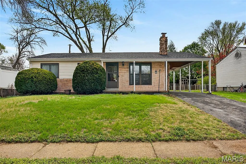 11828 Foxwood Dr photo 1