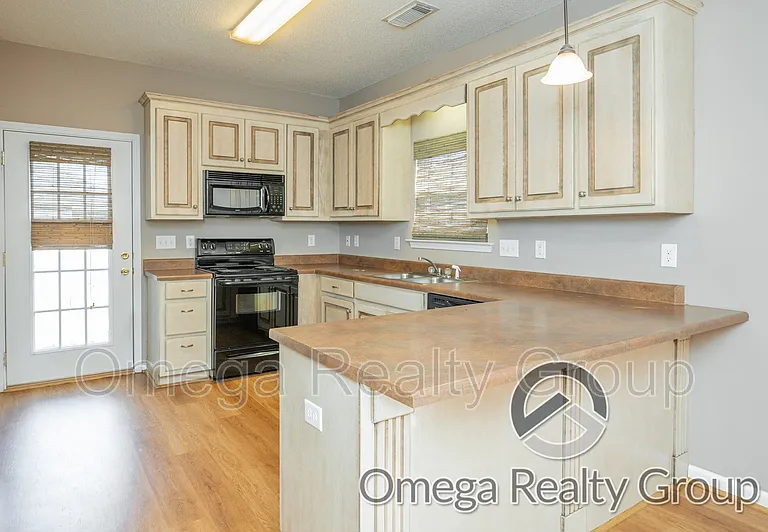 9717 Full Moon Cir — Photo 19