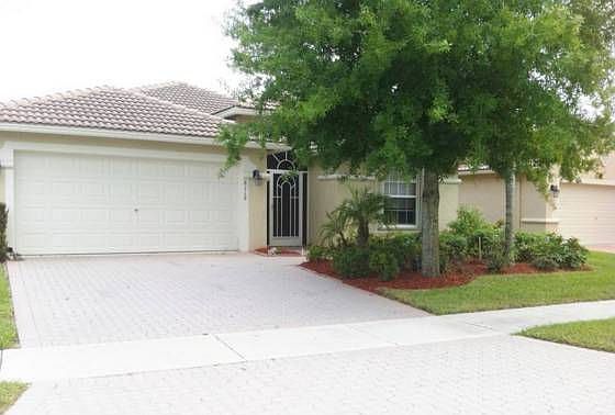 1st image of 8118 Florenza Dr