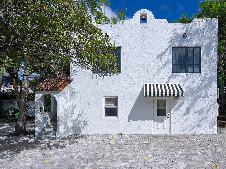 717 Forest Hill Blvd — Photo 37