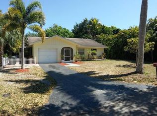 2905 Magnolia St, Fort Myers, FL 33901