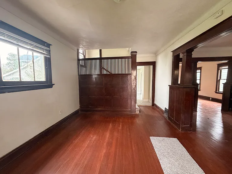 834 N Detroit Ave — Photo 3