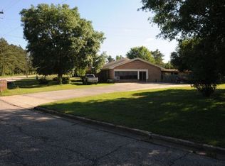 42 E Lakeview Dr, Columbia, MS 39429