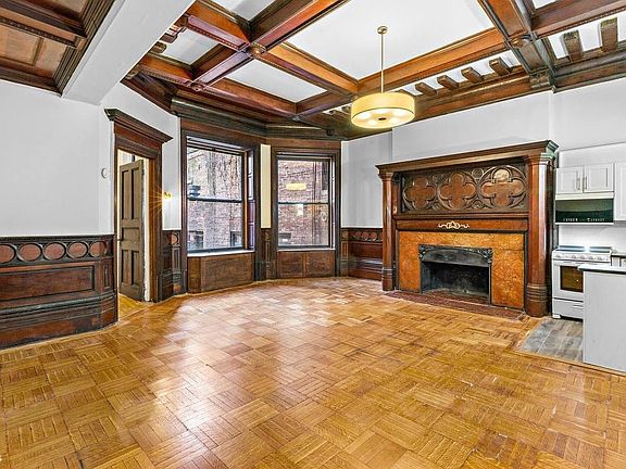 2nd image of 247 W 72nd St APT 2RE