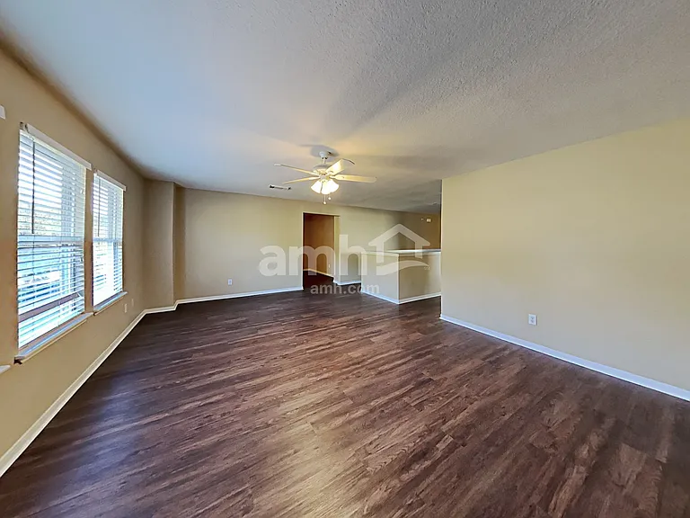 4719 Blue Spruce Hill St — Photo 10
