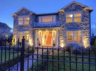 221 2nd Ave N, Edmonds, WA 98020