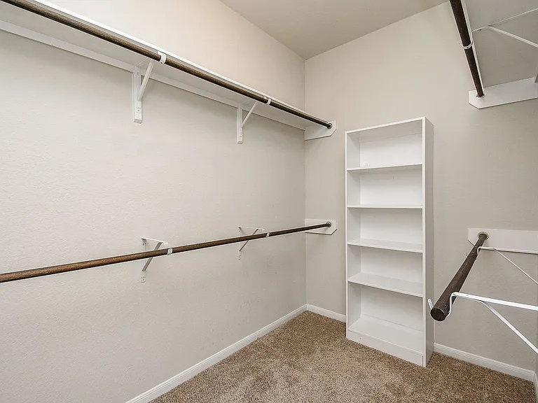 4442 Buentello Dr — Photo 45