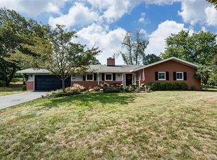 927 Cranbrook Ct, Dayton, OH 45459