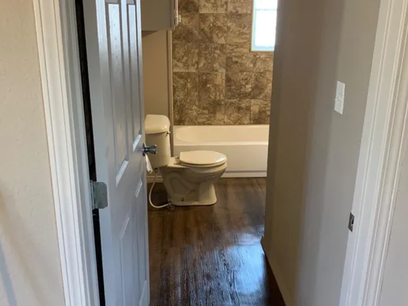 204 Avenue L, Levelland, TX 79336