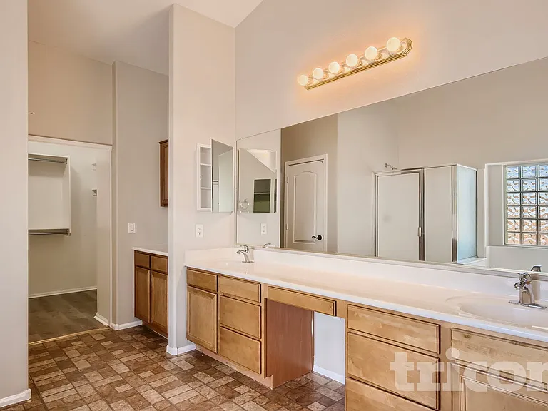 1353 E Judi Dr — Photo 12
