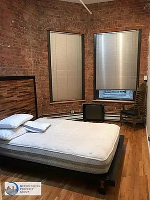 Rented by Metropolitan Property Group | media 18