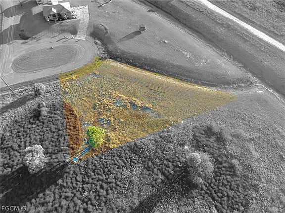 3rd image of 216 Lynbrook Loop