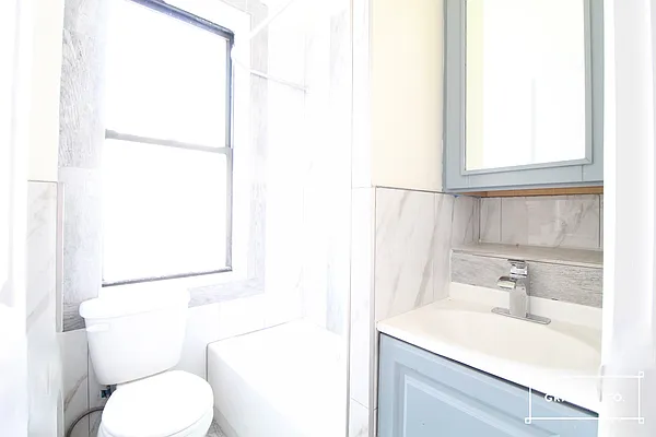 Rented by Grand & Co. | media 32